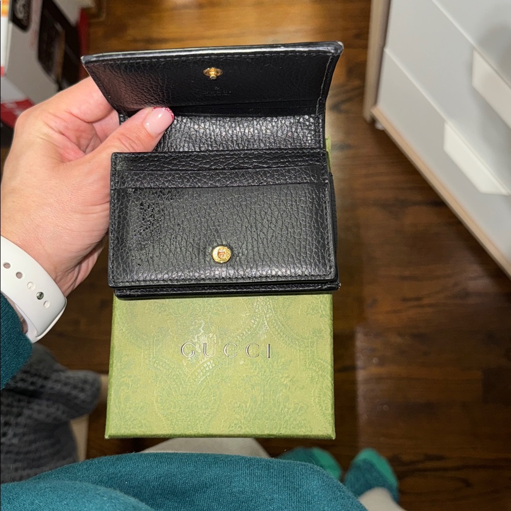 Gucci Black and Cream GG Logo Wallet - Picture 4 of 4